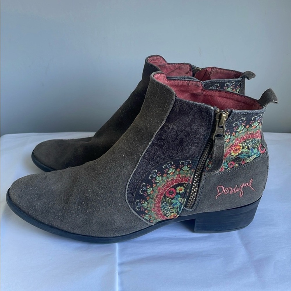 Desigual Women's Gray Ankle Boots
